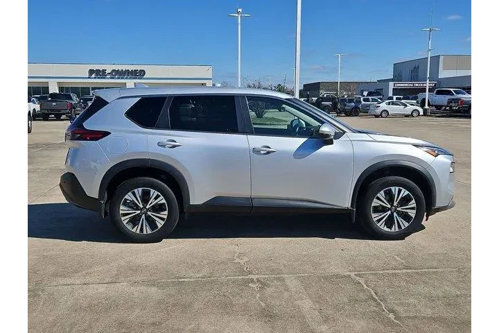 $20500 : Nissan Rogue 2022 AWD SV 4dr image 2