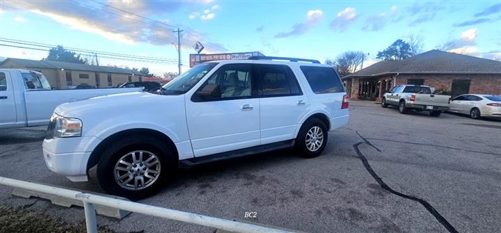2014 Expedition 2WD 4dr King image 3