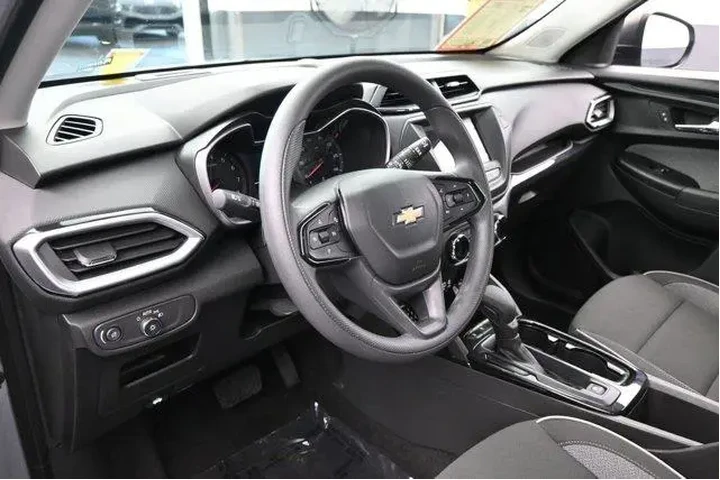 $17521 : Chevrolet Trailblazer 2023 L image 10