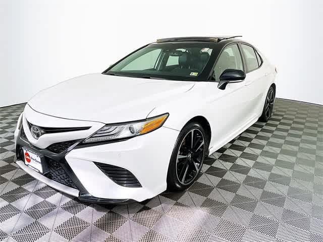 $17555 : PRE-OWNED 2018 TOYOTA CAMRY X image 4