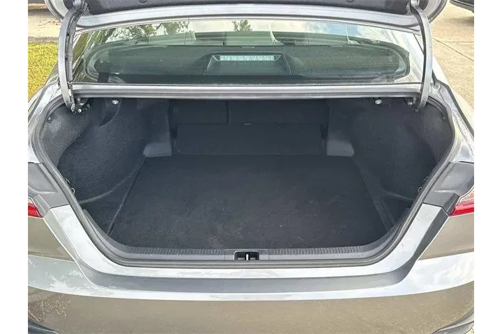 $27533 : Toyota Camry 2025 XSE 4dr Se image 6