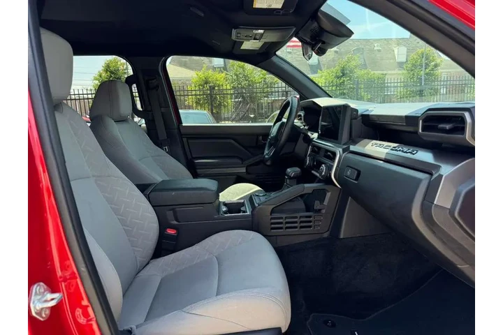 2024 Tacoma TRD Sport Double image 10