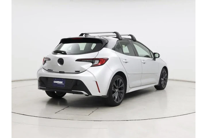 $26998 : Toyota Corolla Hatchback 202 image 8