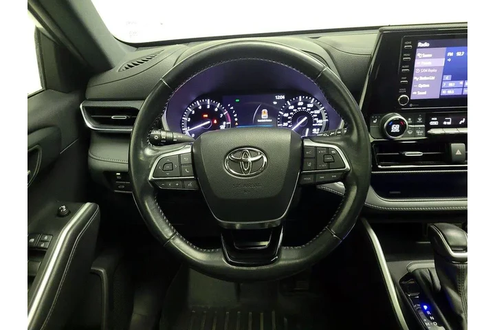 $31998 : Toyota Highlander 2021 AWD X image 10