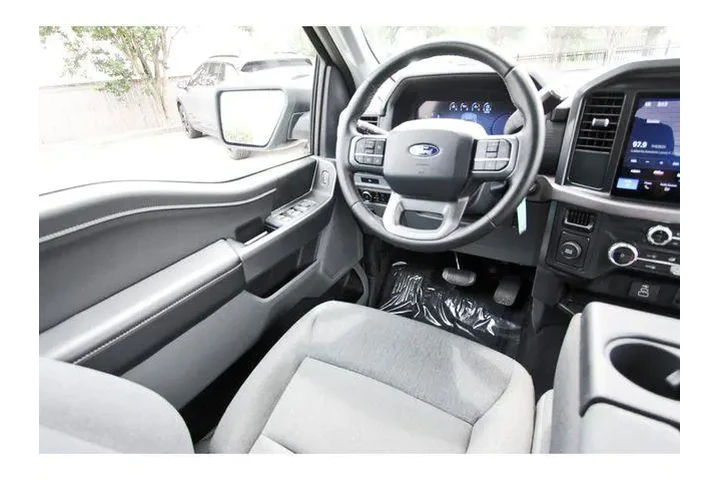 $39993 : Ford F-150 2025 4x2 XLT 4dr image 7