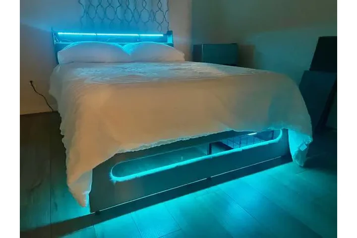 $700 : Nueva casa katy biles pagados image 2