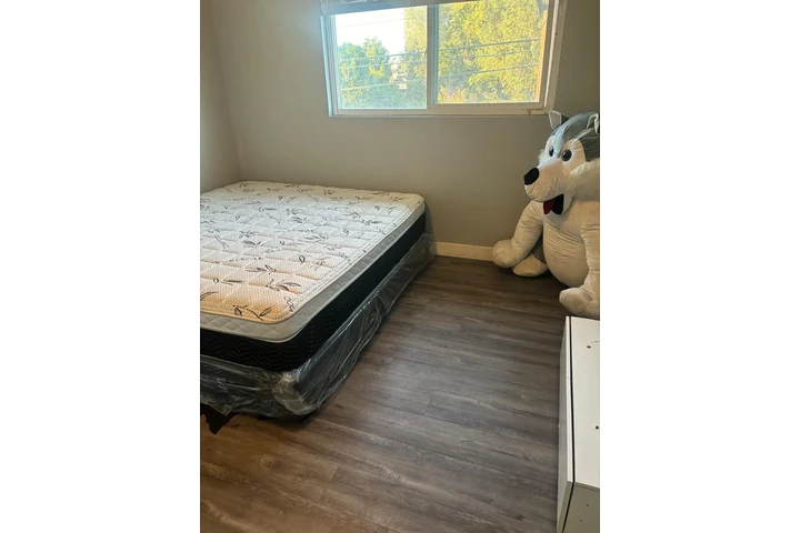 $800 : SE RENTA RECAMARA EN GARDENA image 6