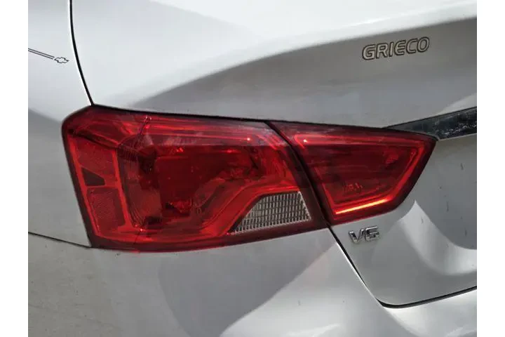 $19445 : Chevrolet Impala 2020 LT 4dr image 7