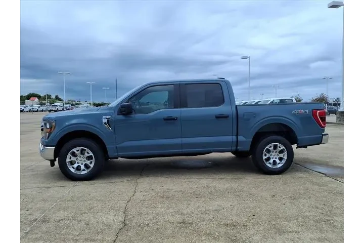 $38988 : Ford F-150 2023 4x4 XLT 4dr image 2