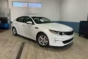 Pre-Owned 2018 Optima LX en Milwaukee