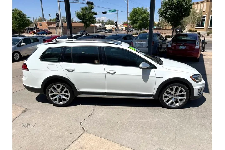 2019 Golf Alltrack TSI SEL 6A image 4