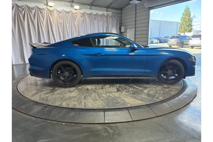 $15699 : Ford Mustang 2020 EcoBoost 2 image 4
