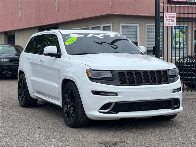 2015 Grand Cherokee image 4