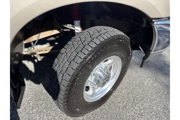 $13995 : 2004 F-250 Super Duty Lariat image 4