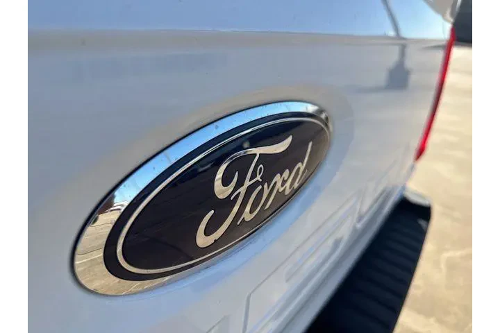 $39253 : Ford F-150 2023 4x4 XLT 4dr image 6