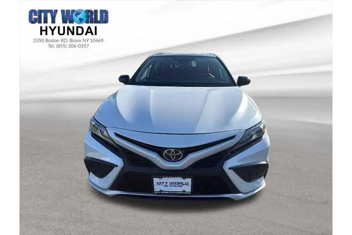 $27682 : Toyota Camry 2023 AWD XSE 4d image 8