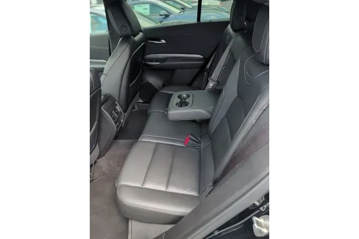 $26484 : Cadillac XT4 2024 Premium Lu image 9