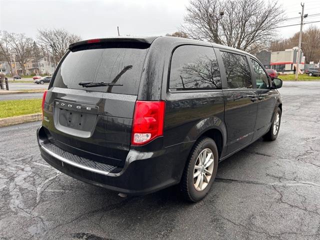 $12495 : 2019 Grand Caravan SE image 2