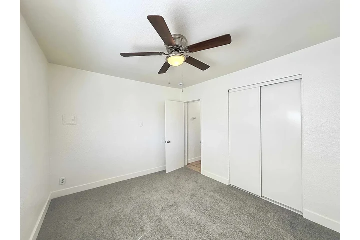 $980 : modern Cute 2 Bedroom image 5