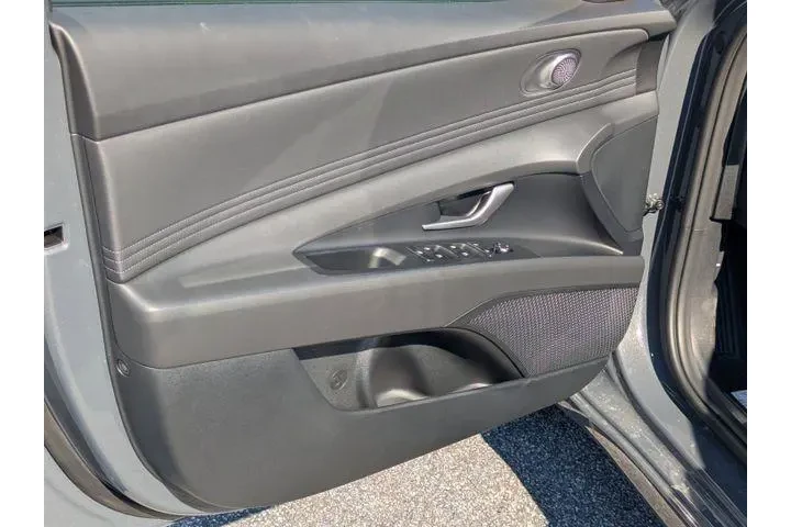 $25759 : Hyundai ELANTRA 2025 SEL Con image 10