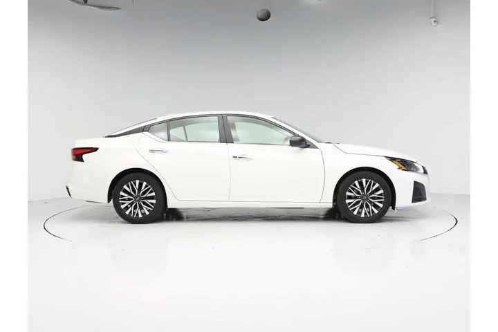 $23998 : Nissan Altima 2025 2.5 SV 4d image 7