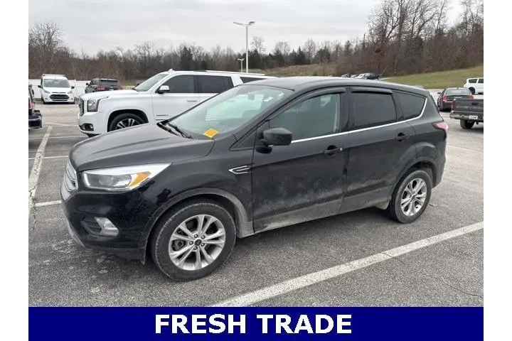 $9202 : Ford Escape 2017 AWD SE 4dr image 2