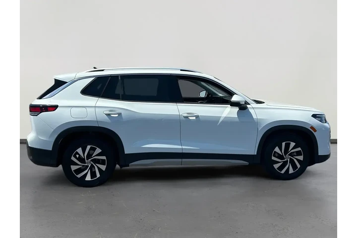 $32391 : Volkswagen Tiguan 2026 S 4dr image 7