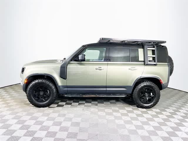 $61633 : PRE-OWNED 2023 LAND ROVER DEF image 6