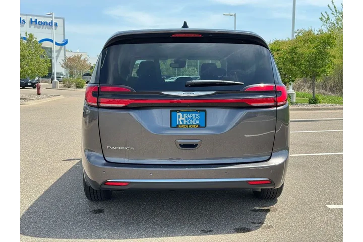 $23899 : Chrysler Pacifica 2023 Touri image 4
