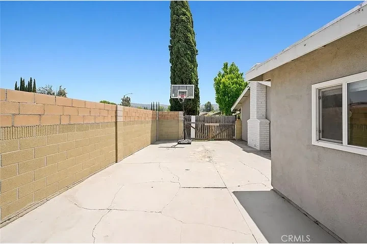 $1475 : Anaheim - 3 bed 2 Bath image 2