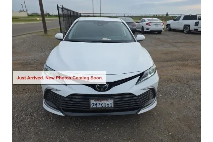 $24800 : Toyota Camry 2024 LE 4dr Sed image 2
