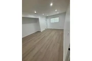 $3000 : Amazing Single-Family House thumbnail