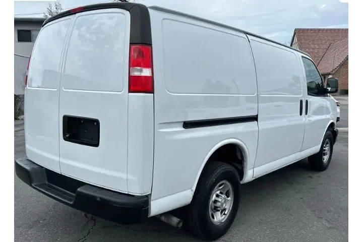 $25800 : Chevrolet Express 2022 3500 image 5