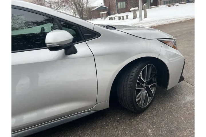 $19999 : 2021 Corolla SE image 8