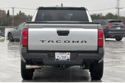 $34595 : Toyota Tacoma 2025 4x2 SR 4d thumbnail