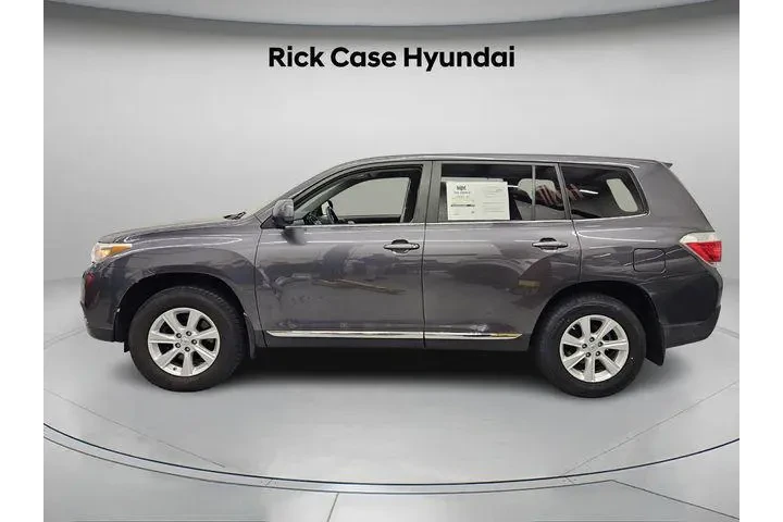 $15791 : Toyota Highlander 2013 Base image 3