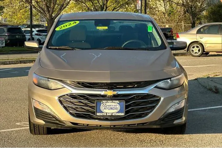 $17490 : Chevrolet Malibu 2024 LT 4dr image 9