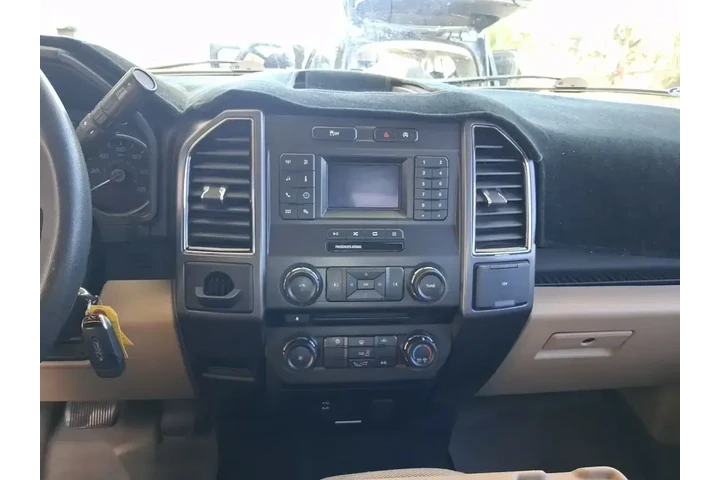 $27000 : Ford F-150 2018 4x2 XL 4dr S image 8