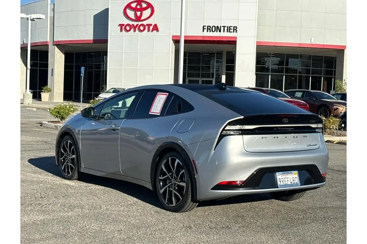 $34075 : Toyota Prius Prime 2024 SE 4 image 5