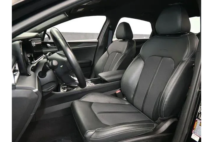 $20375 : Kia K5 2023 GT-Line 4dr Seda image 10