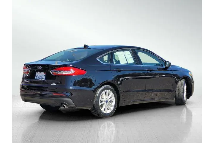 $13967 : Ford Fusion 2020 SE 4dr Seda image 4
