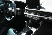 $25542 : Honda Civic 2024 EX-L 4dr Ha thumbnail