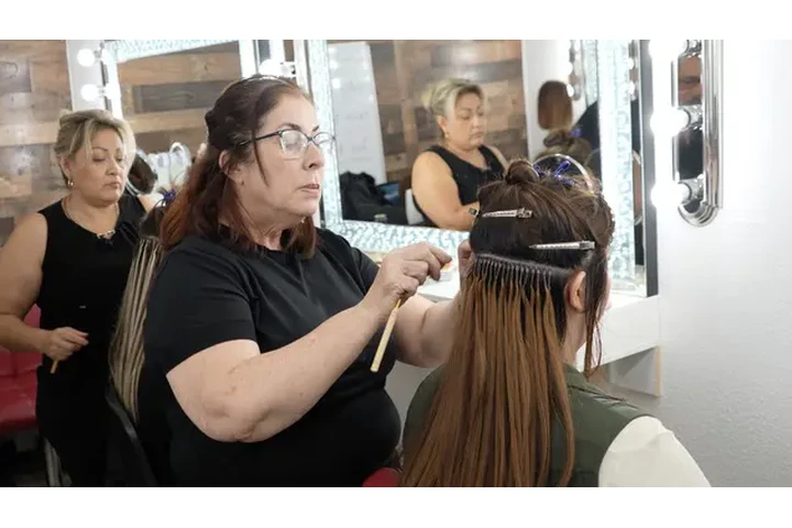 Curso de Uñas Acrilica image 4