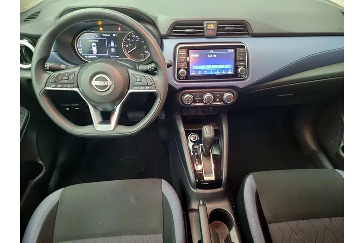 $18998 : Nissan Versa 2025 SV 4dr Sed image 9