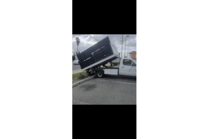 $6600 : Nissan frontier 2001 dually image 1