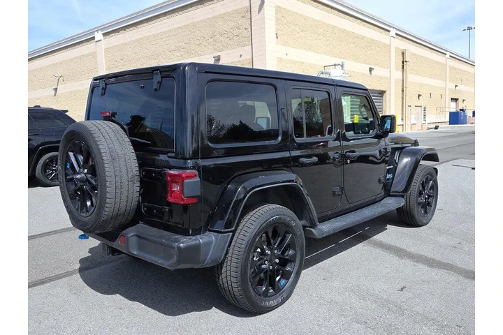 $27998 : Jeep Wrangler 2023 4x4 Sahar image 5