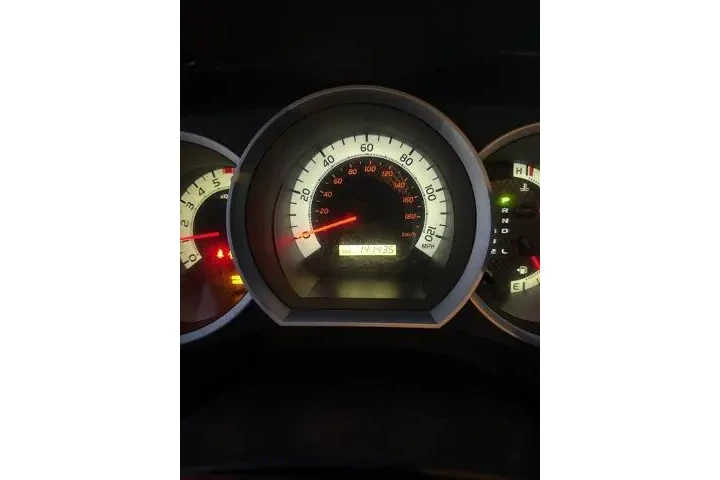 $20324 : Toyota Tacoma 2013 4x4 V6 4d image 7