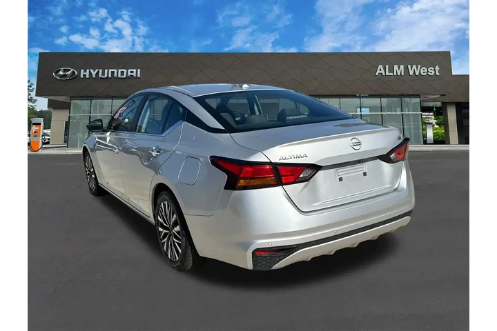 $17420 : Nissan Altima 2024 2.5 SV 4d image 7