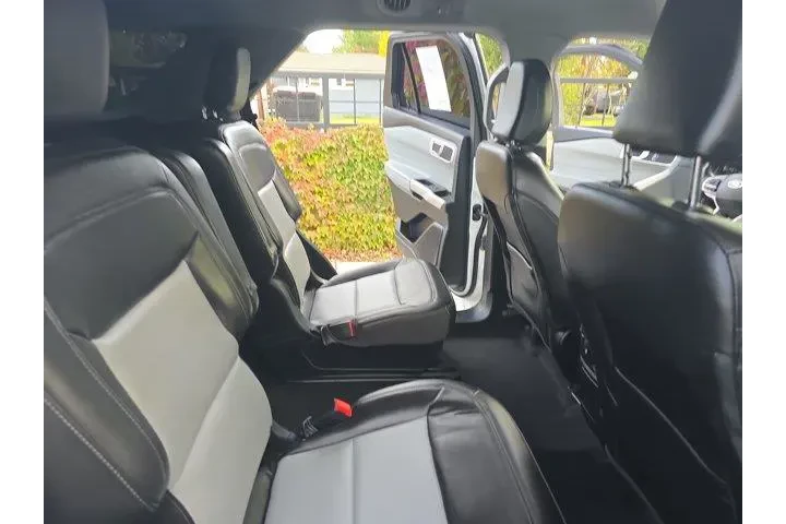 $35995 : Ford Explorer 2022 AWD XLT 4 image 10