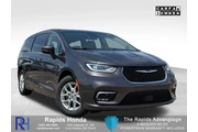 Chrysler Pacifica 2023 Touri en Minneapolis y Saint Paul